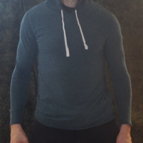 Sweatshirt - Picture 2 of 6